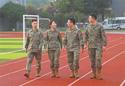 把全部心思用在谋战研战（最美新时代革命军人风采）